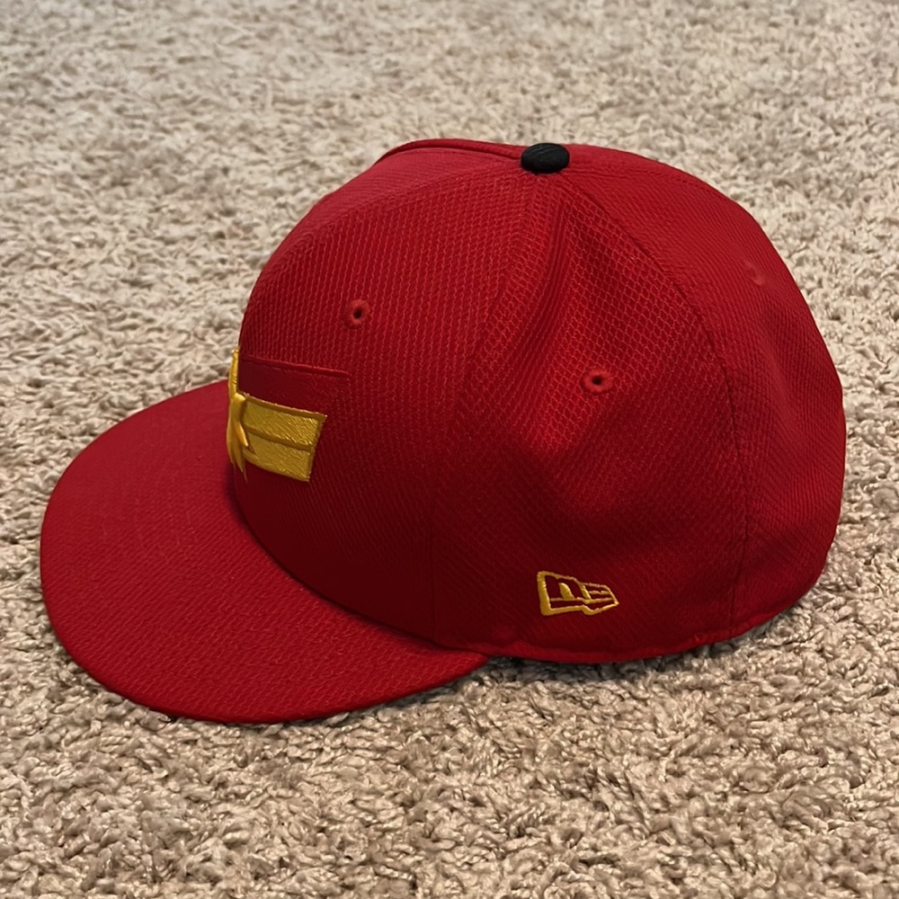 New Era Captain Marvel Hat - Picture 2 of 6